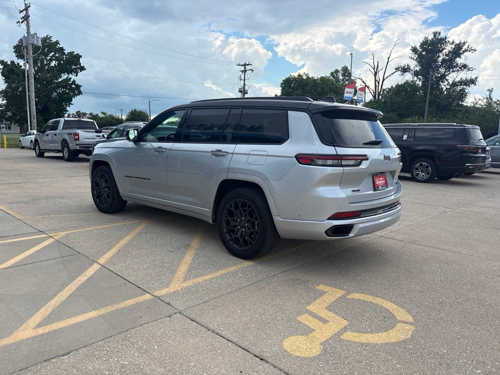 2023 Jeep Grand Cherokee L Summit Reserve
