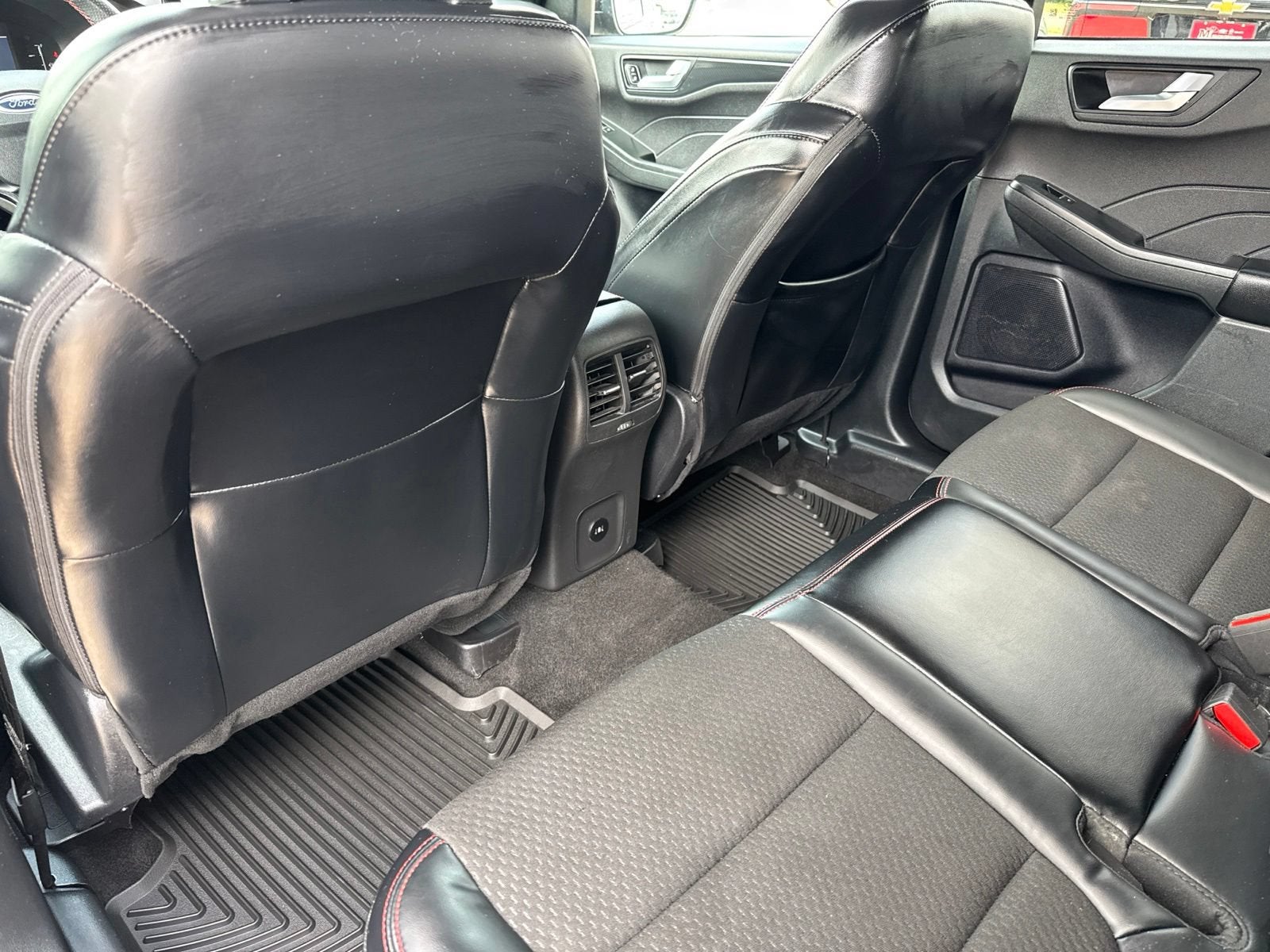 2025 Ford Escape ST-Line Select