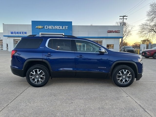 2023 GMC Acadia SLT