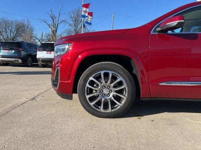 2023 GMC Acadia Denali