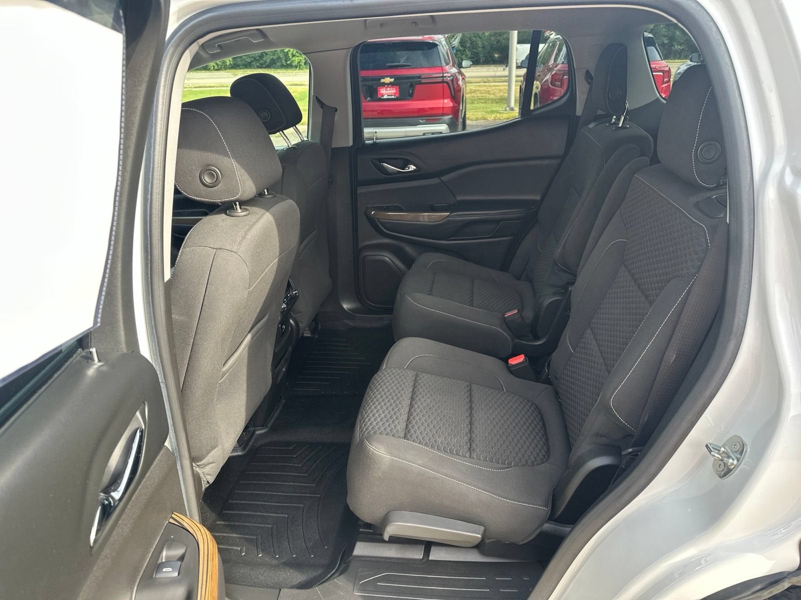 2017 GMC Acadia SLE