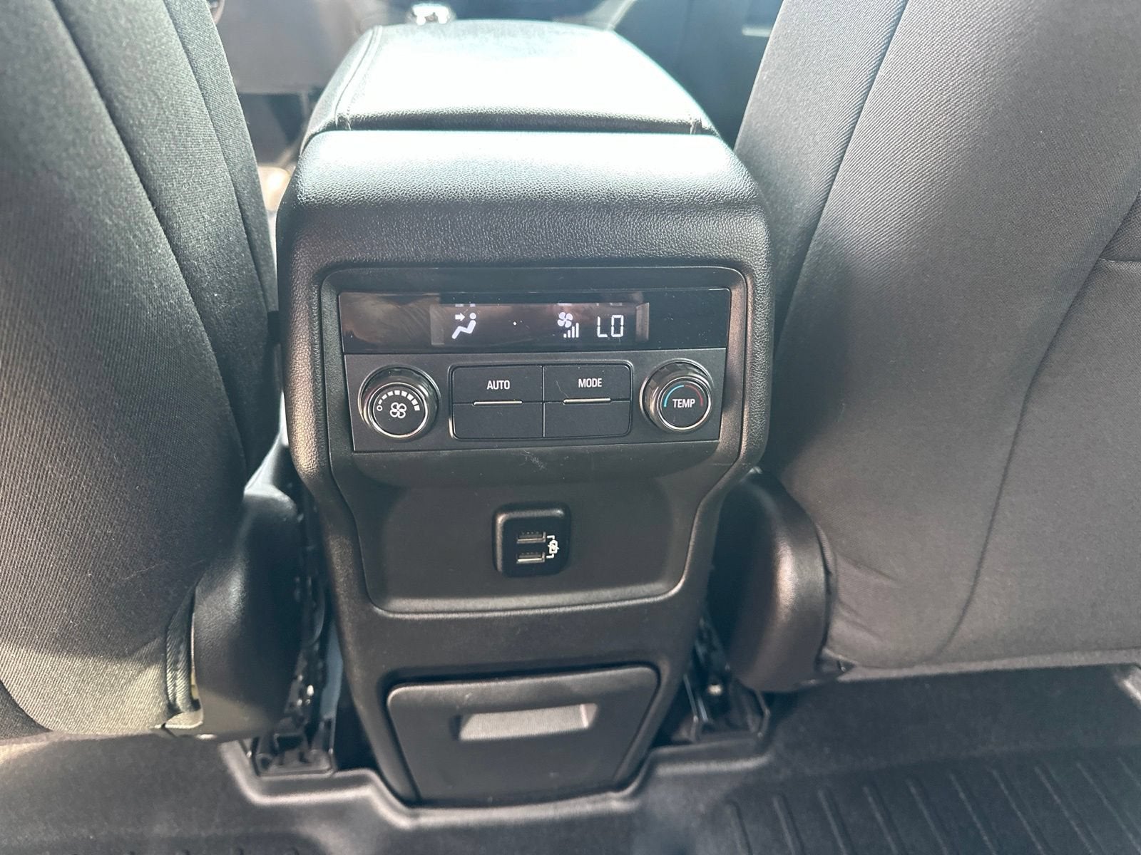 2017 GMC Acadia SLE
