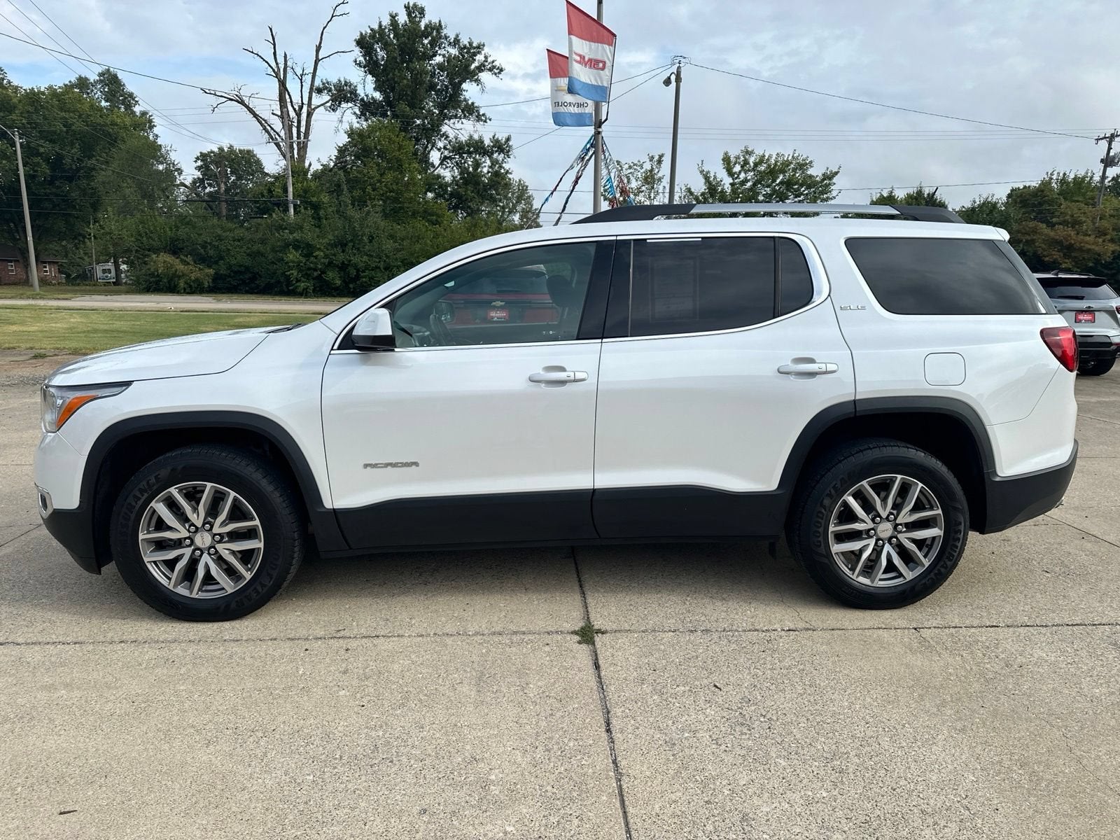 2017 GMC Acadia SLE