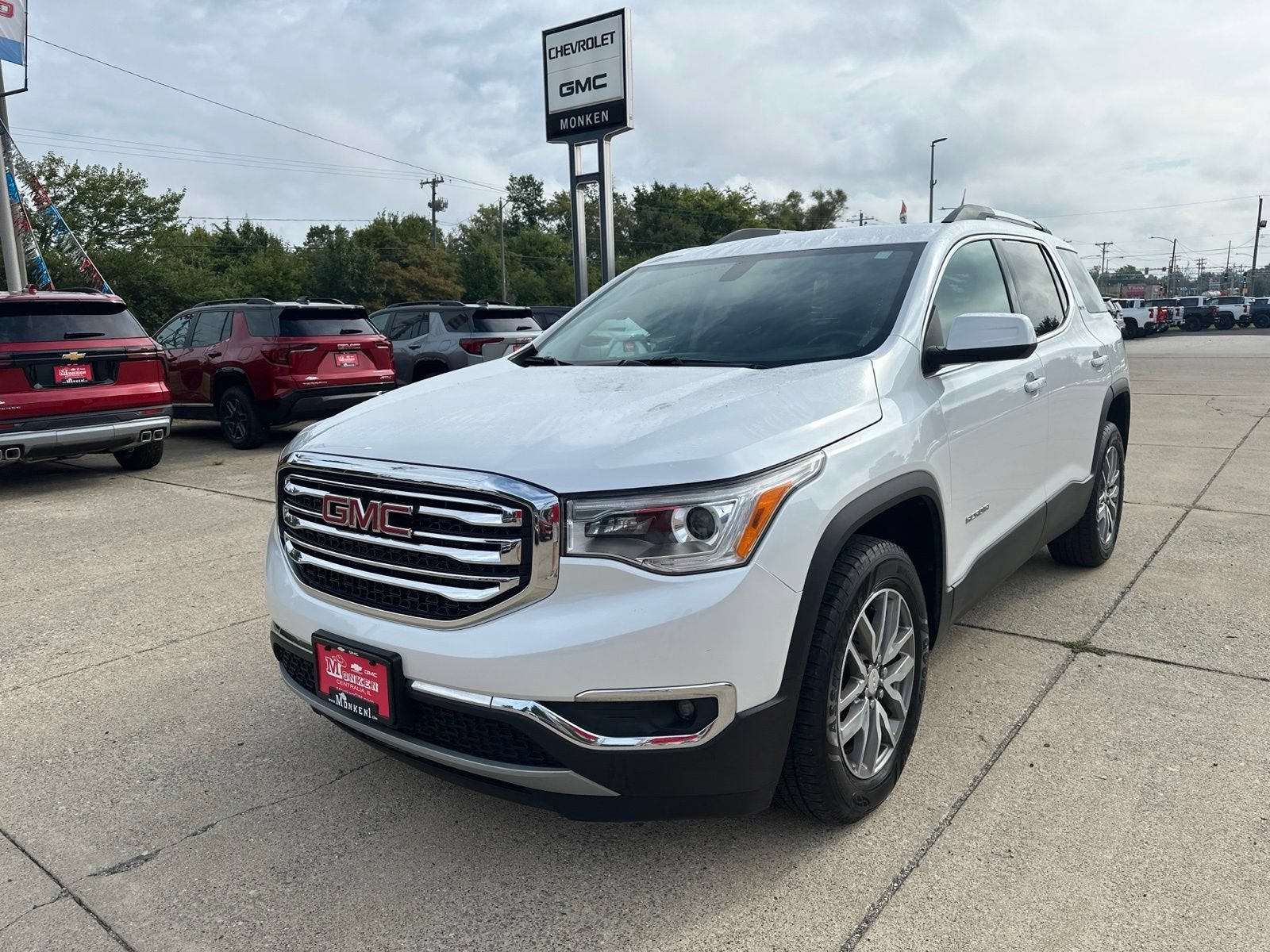 2017 GMC Acadia SLE