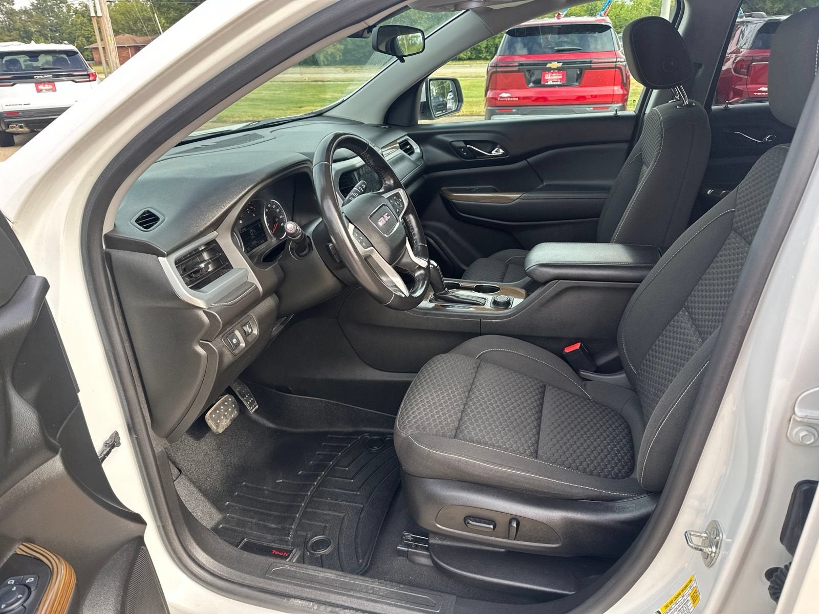2017 GMC Acadia SLE