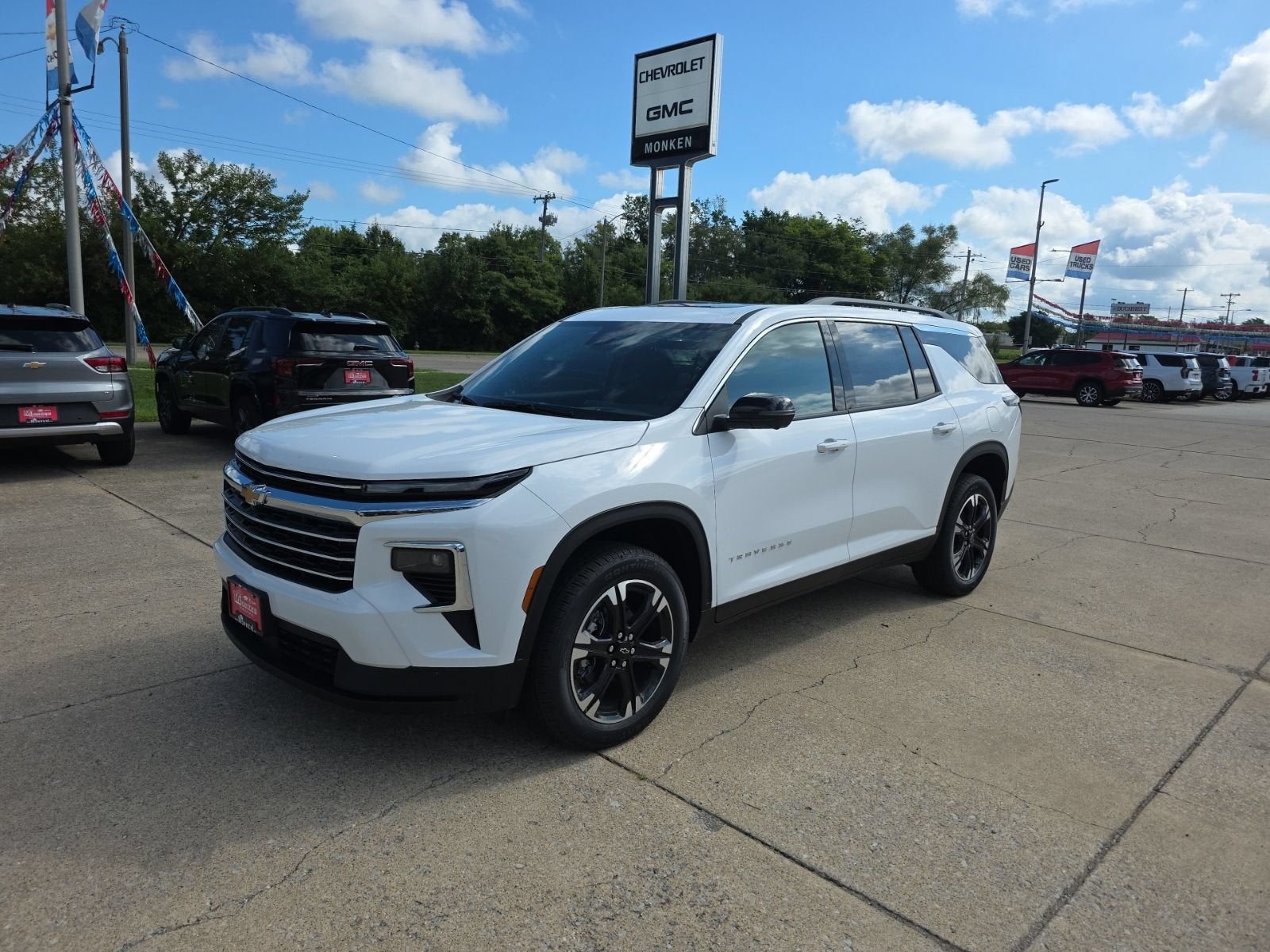 2027 Chevrolet Traverse LT