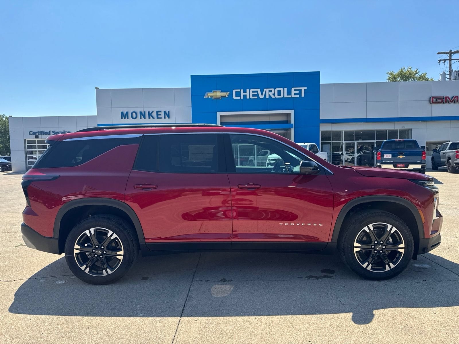 2027 Chevrolet Traverse LT