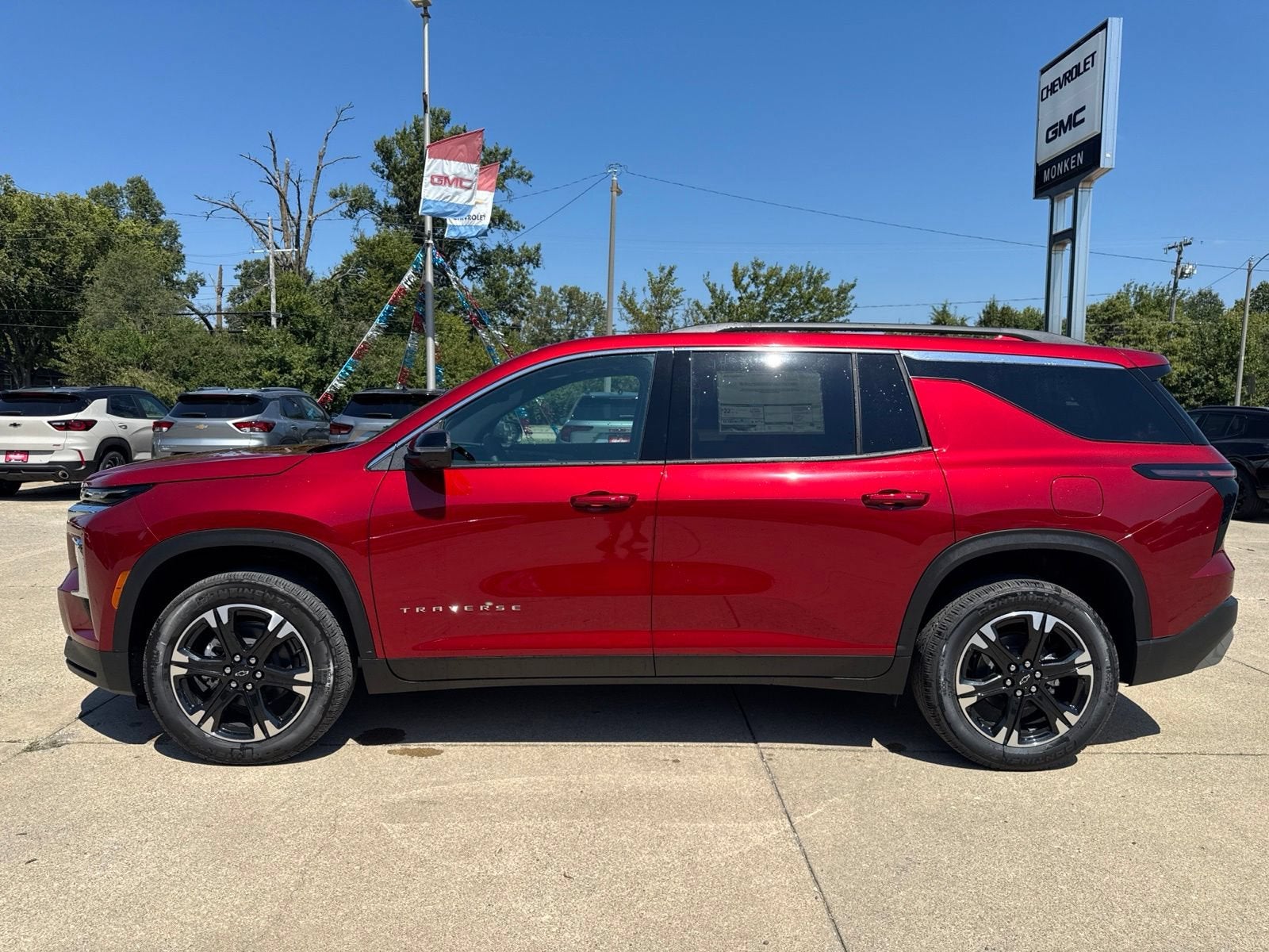 2027 Chevrolet Traverse LT