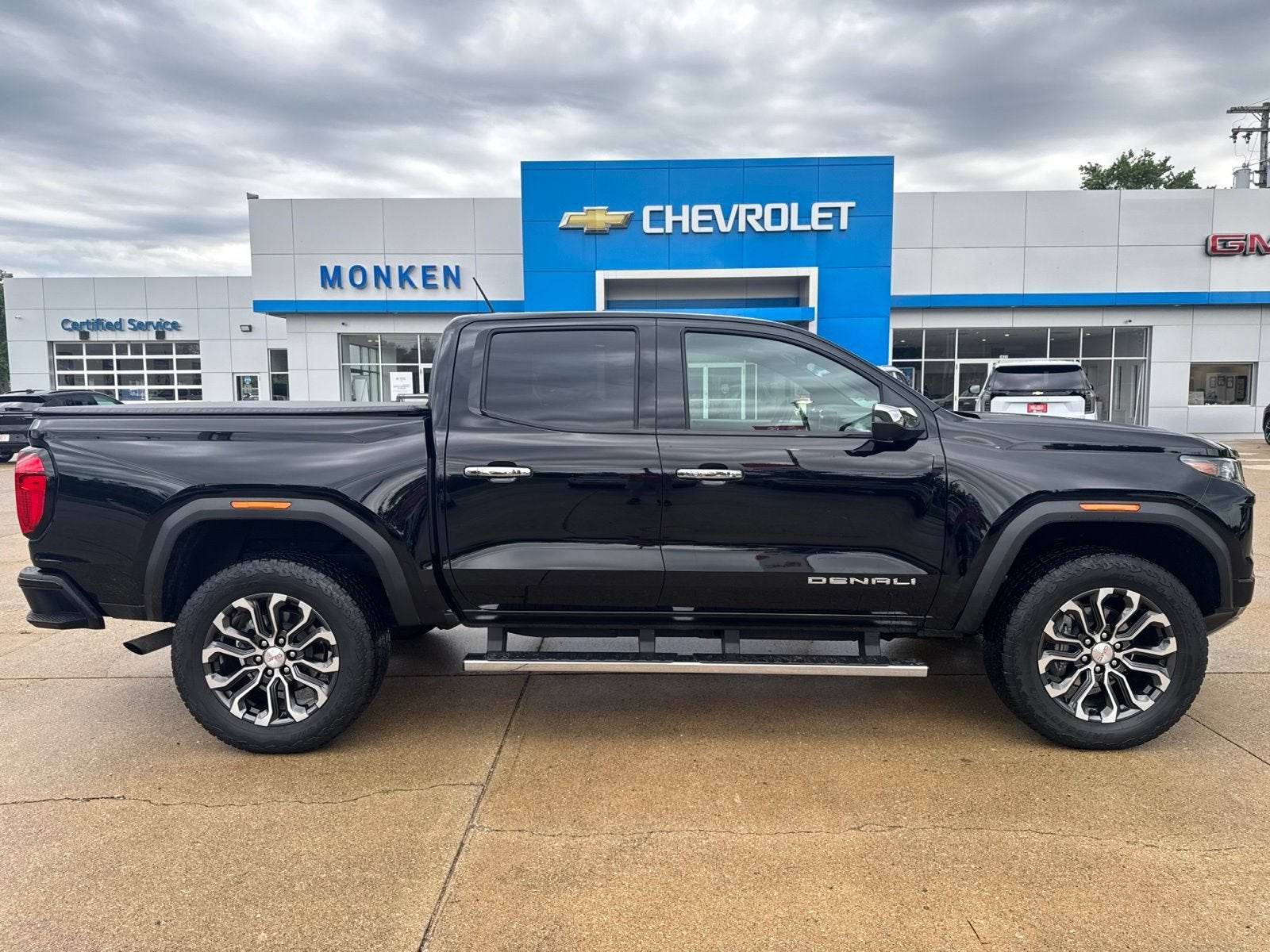 2024 GMC Canyon Denali