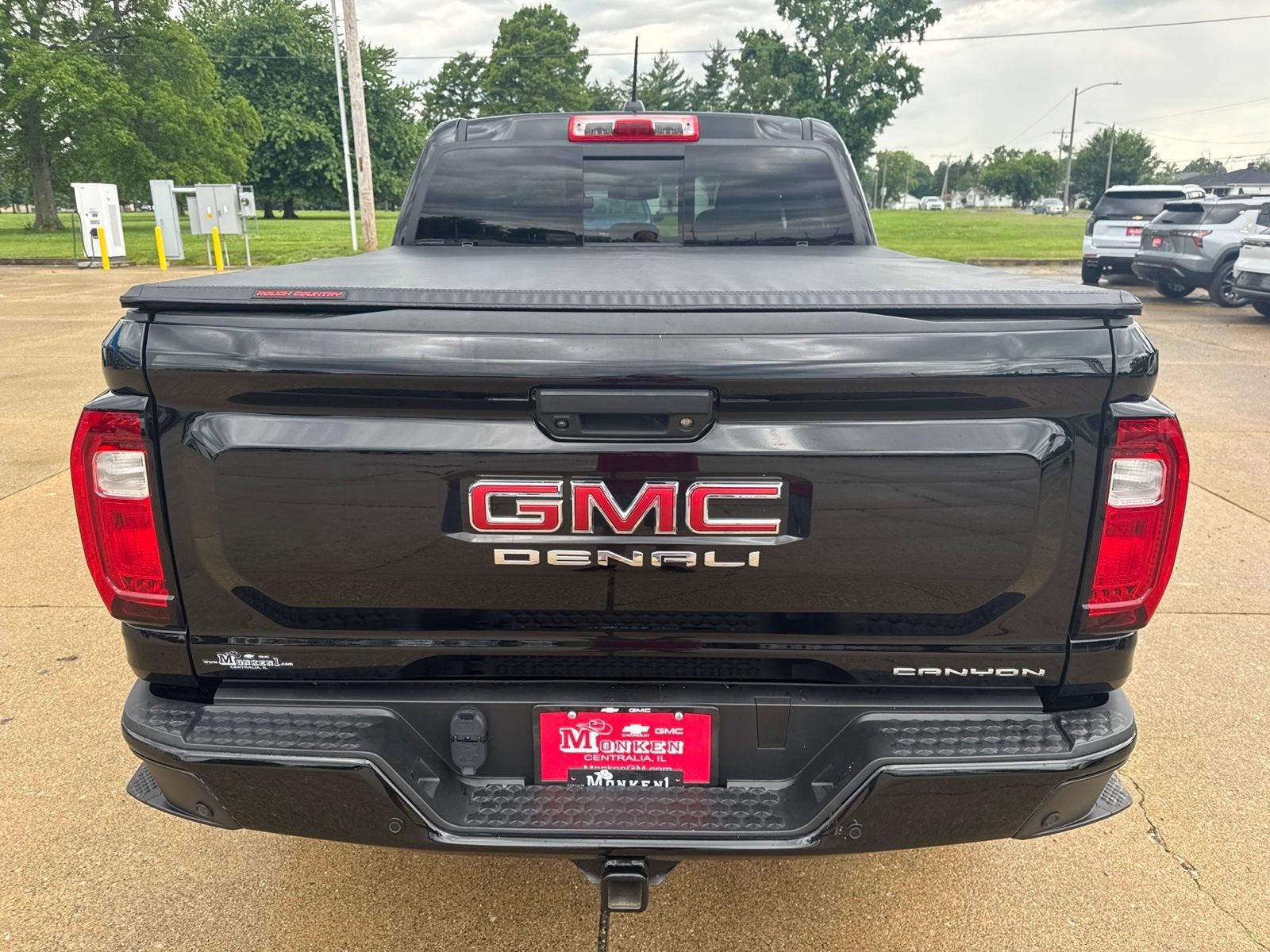 2024 GMC Canyon Denali