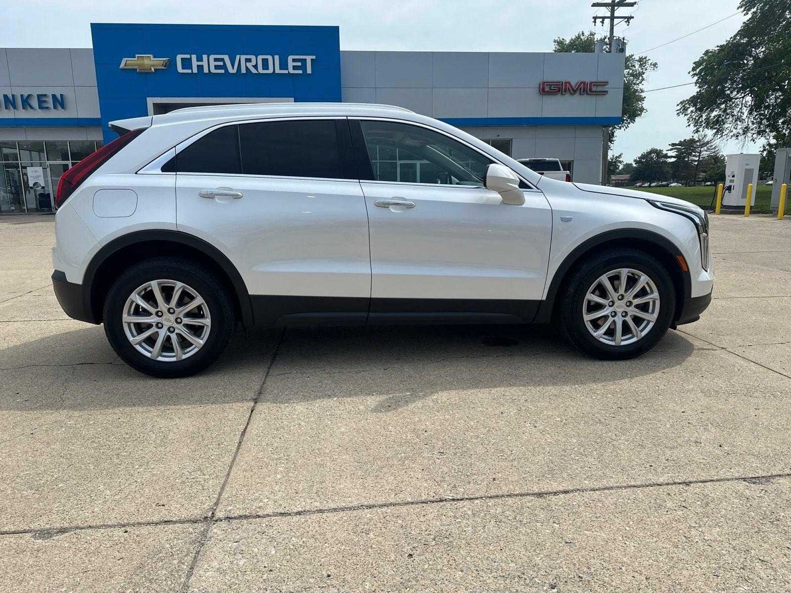 2023 Cadillac XT4 Luxury