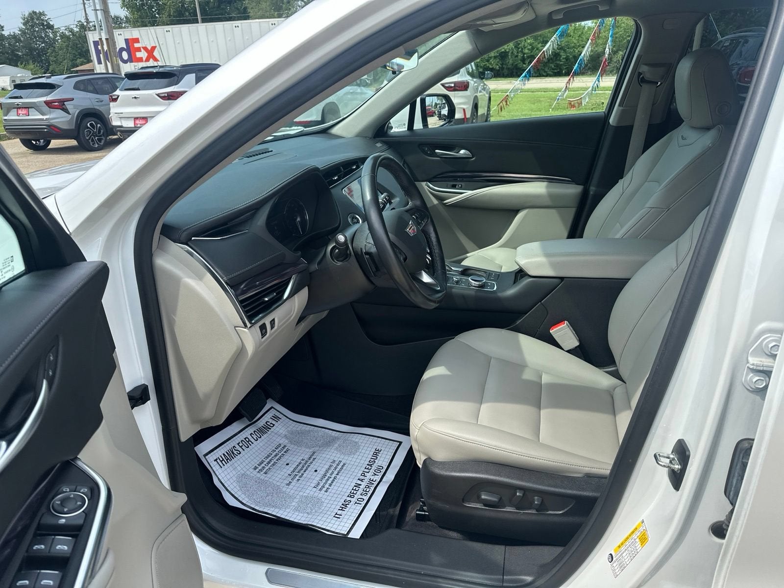 2023 Cadillac XT4 Luxury