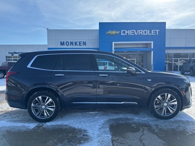 2025 Cadillac XT6 Premium Luxury