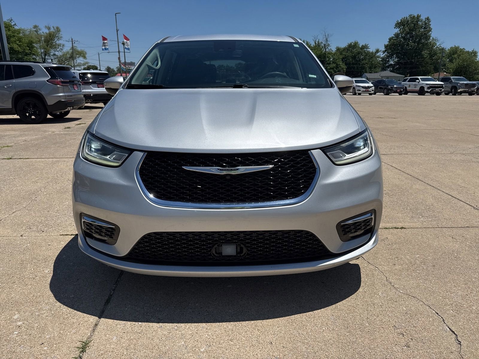 2023 Chrysler Pacifica Touring L