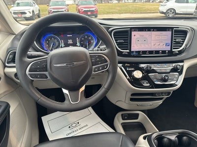 2024 Chrysler Pacifica Touring L