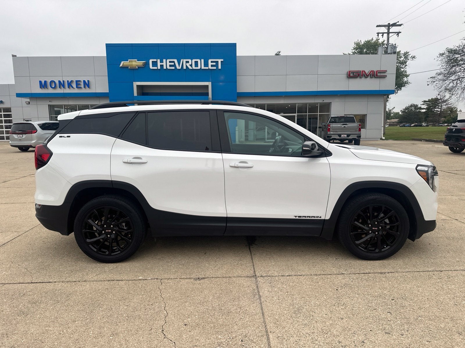2023 GMC Terrain SLE