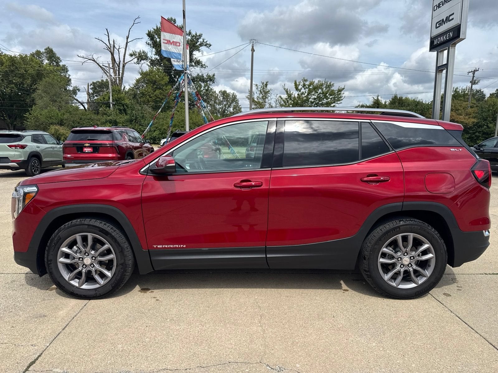 2024 GMC Terrain SLT