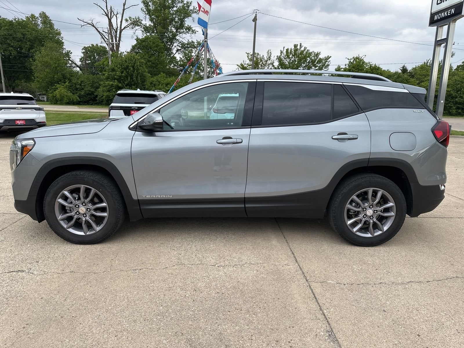 2023 GMC Terrain SLT