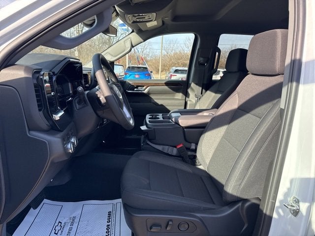 2025 GMC Sierra 1500 SLE