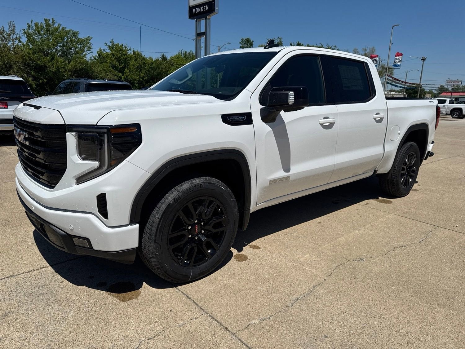 2026 GMC Sierra 1500 Elevation