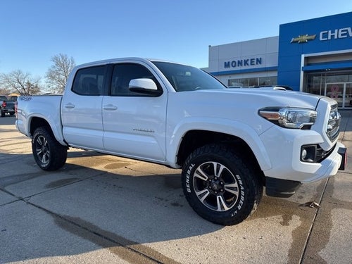 2016 Toyota Tacoma SR