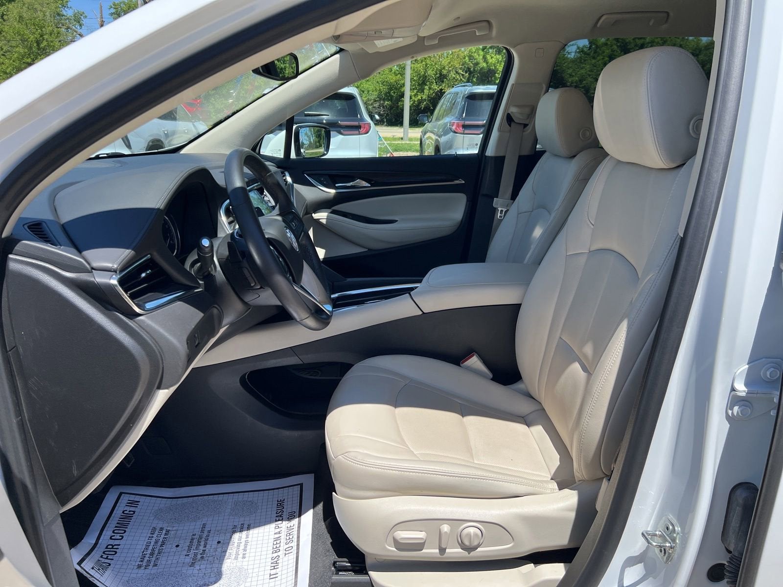 2023 Buick Enclave Essence