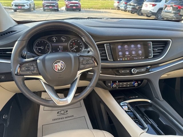 2023 Buick Enclave Essence