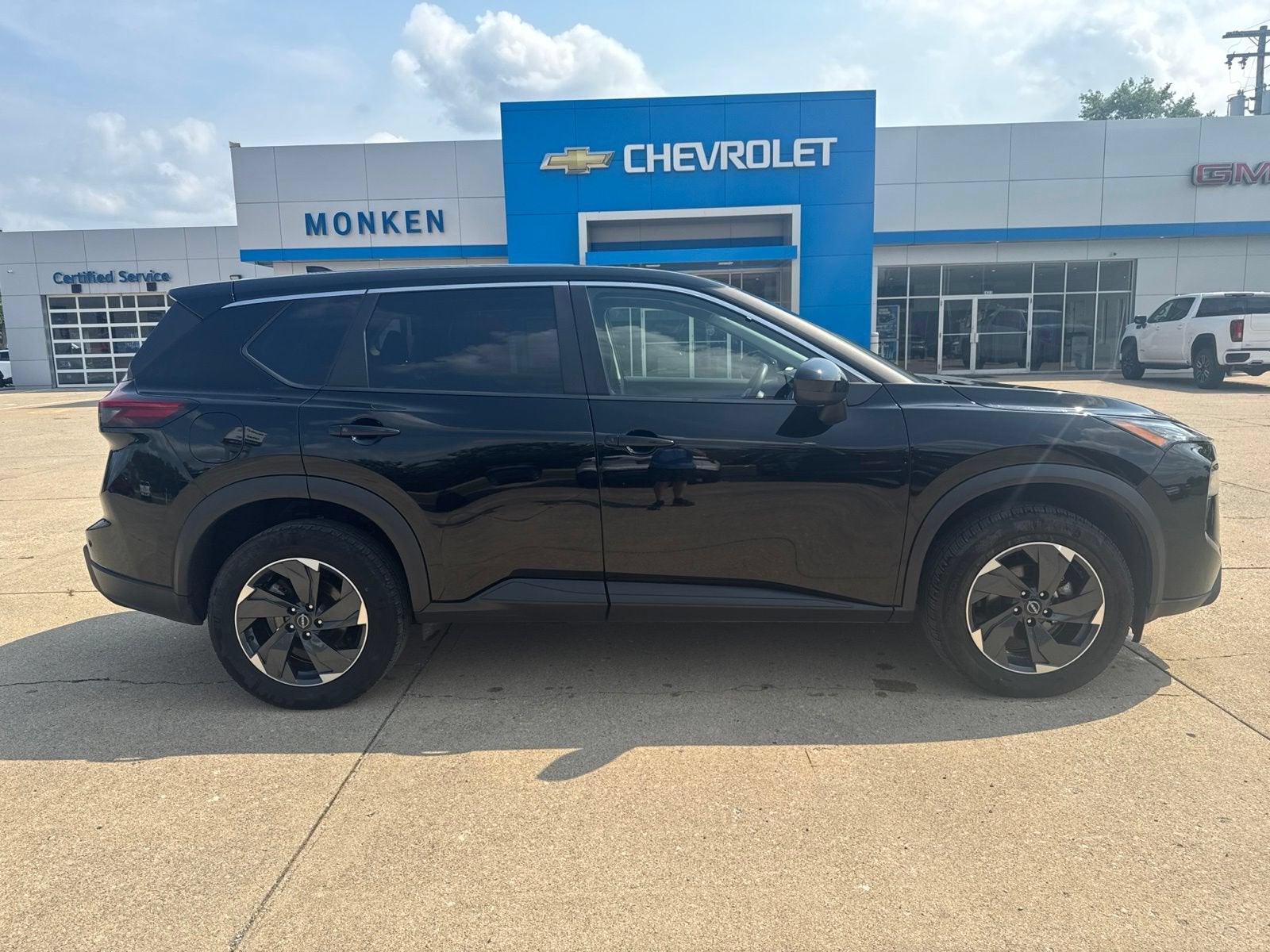 2024 Nissan Rogue SV