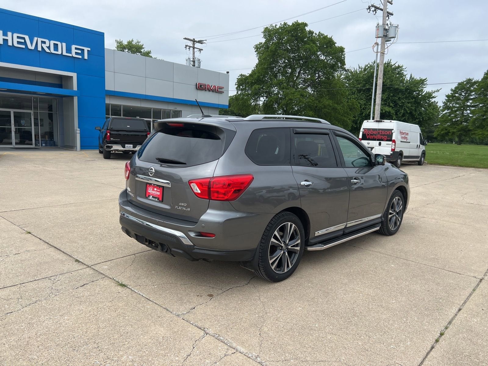 2017 Nissan Pathfinder Platinum
