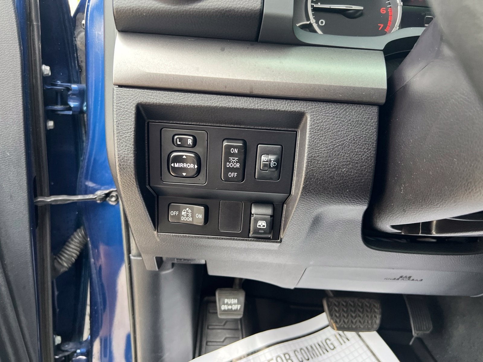2015 Toyota Tundra 4WD Truck SR5