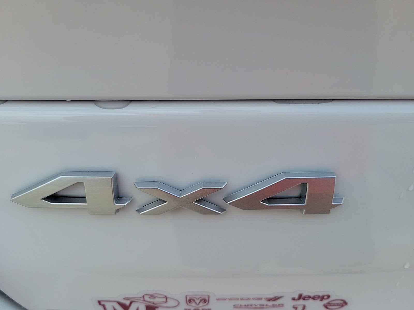 2027 Jeep Grand Cherokee Laredo X