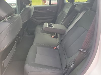 2027 Jeep Grand Cherokee Laredo X