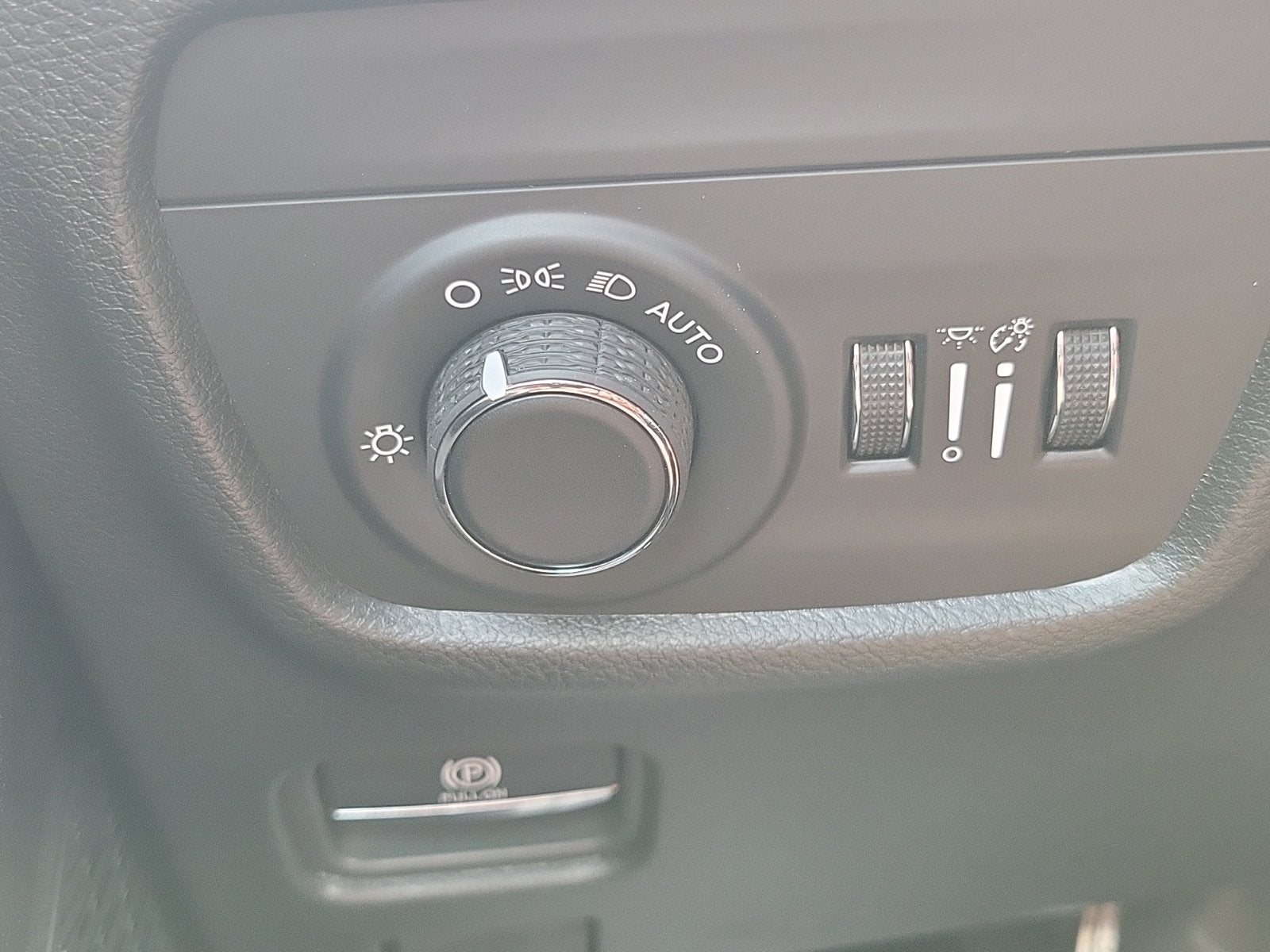 2027 Jeep Grand Cherokee Laredo X