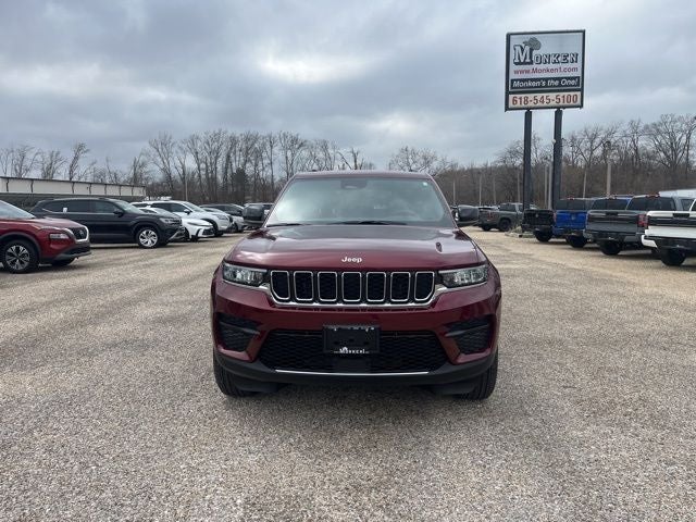 2026 Jeep Grand Cherokee Laredo