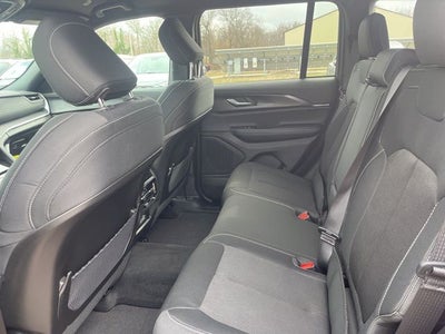 2026 Jeep Grand Cherokee Laredo