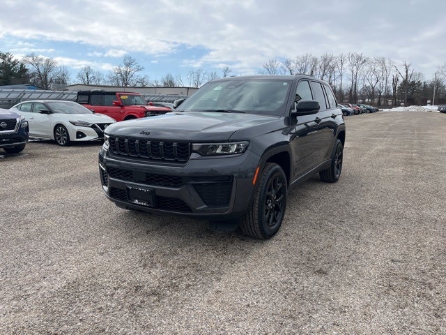 2026 Jeep Grand Cherokee Laredo