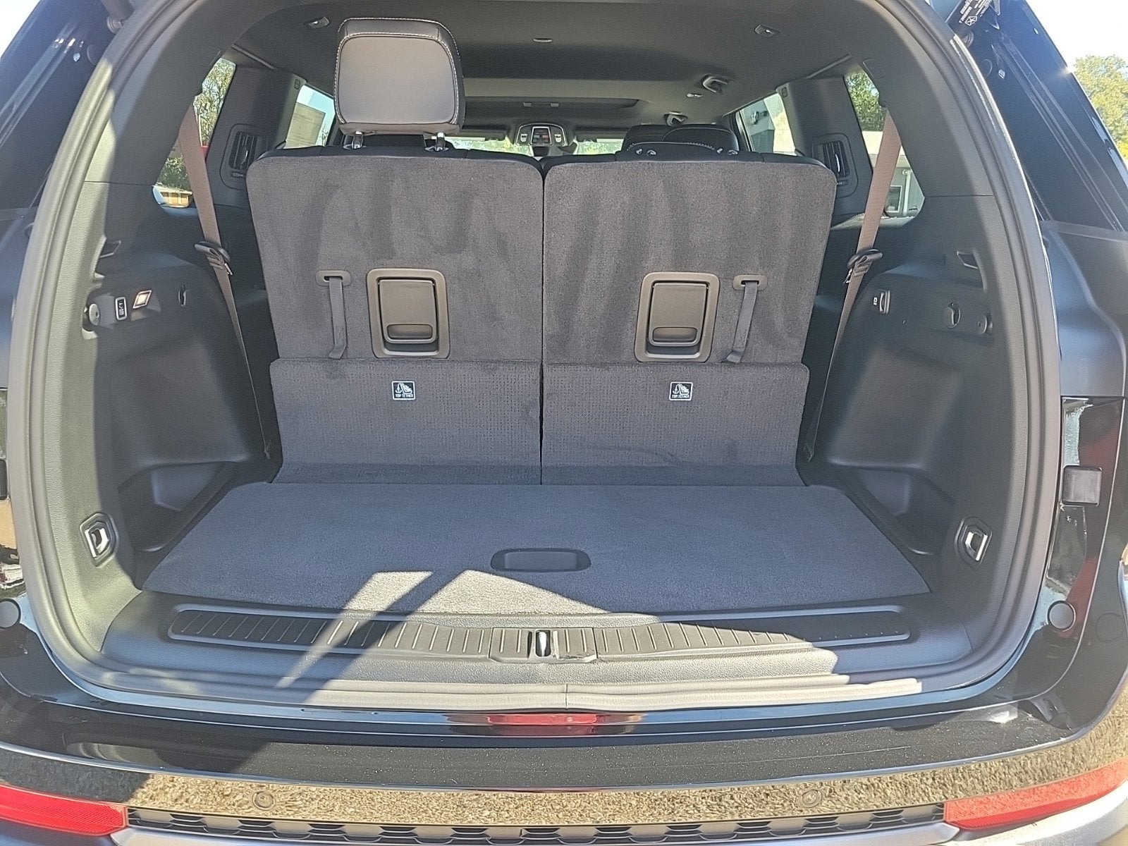 2027 Jeep Grand Cherokee L Laredo Altitude