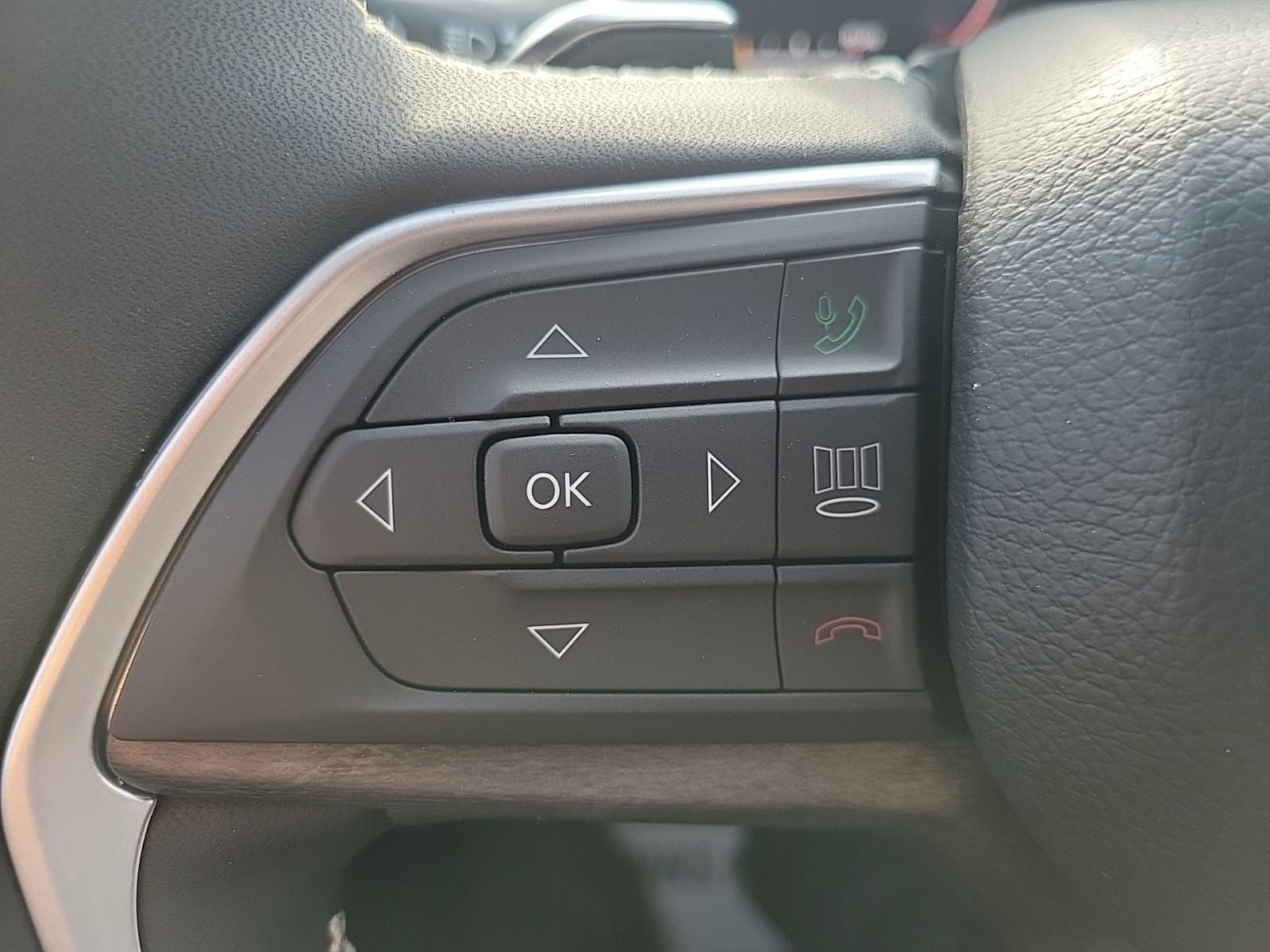 2026 Jeep Grand Cherokee L Laredo
