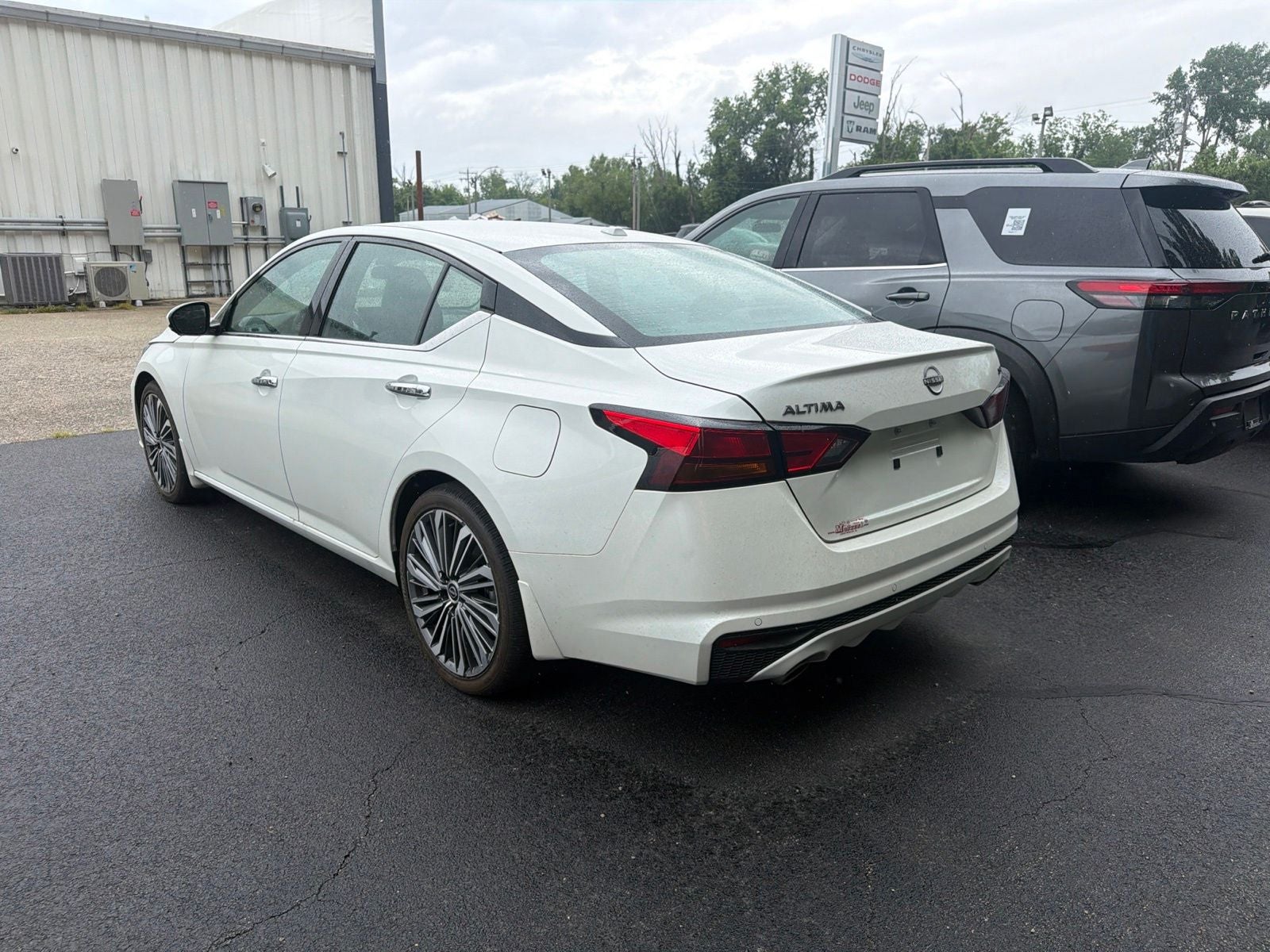 2024 Nissan Altima 2.5 SL