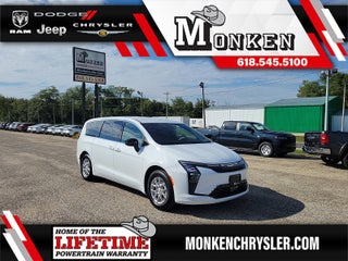 2027 Chrysler Pacifica Select