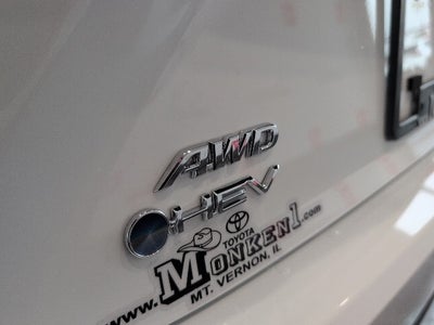 2026 Toyota Camry SE AWD