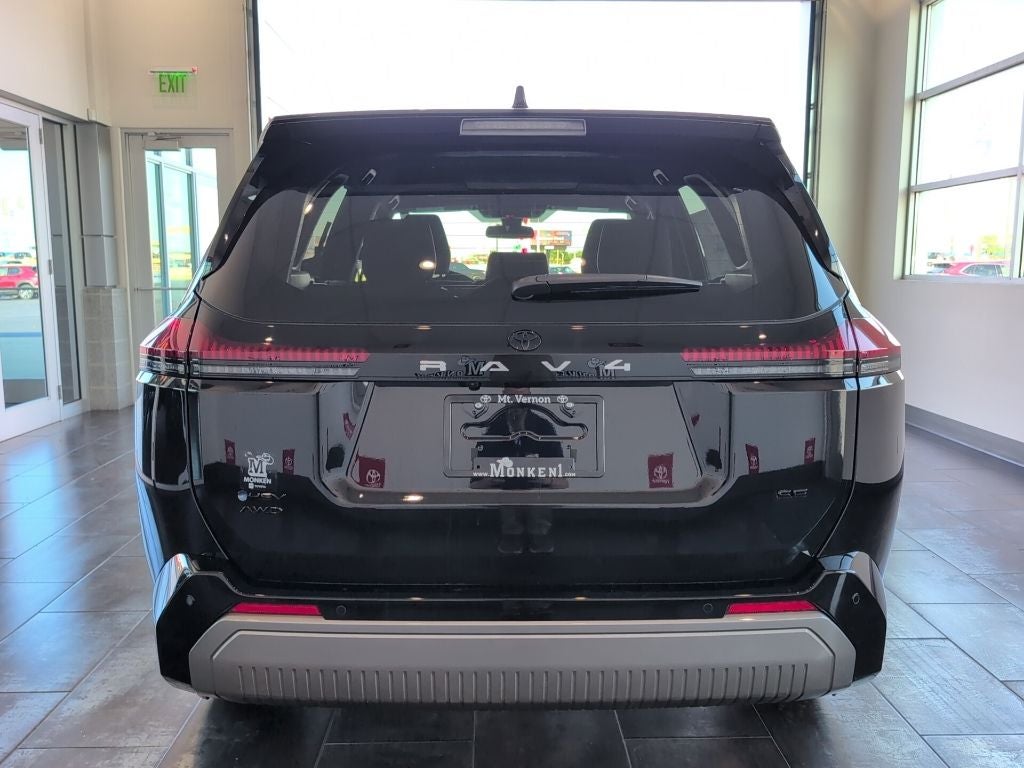 2026 Toyota RAV4 SE