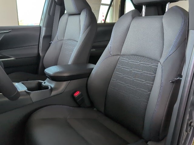 2025 Toyota RAV4 Hybrid SE