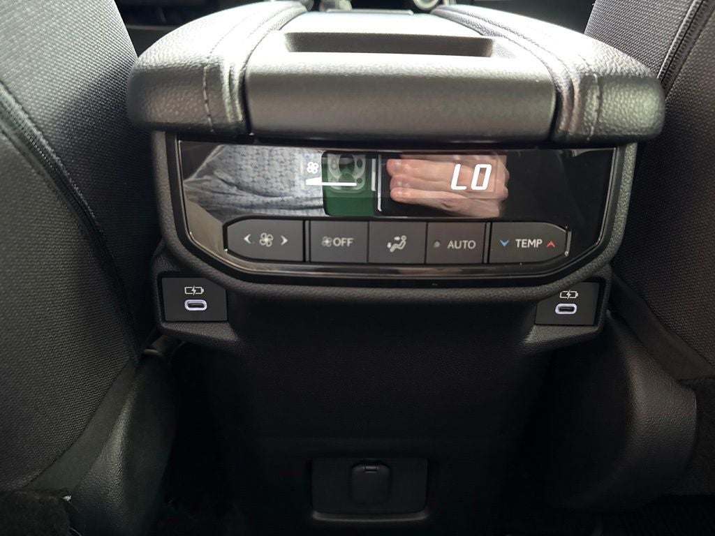 2026 Toyota Grand Highlander LE