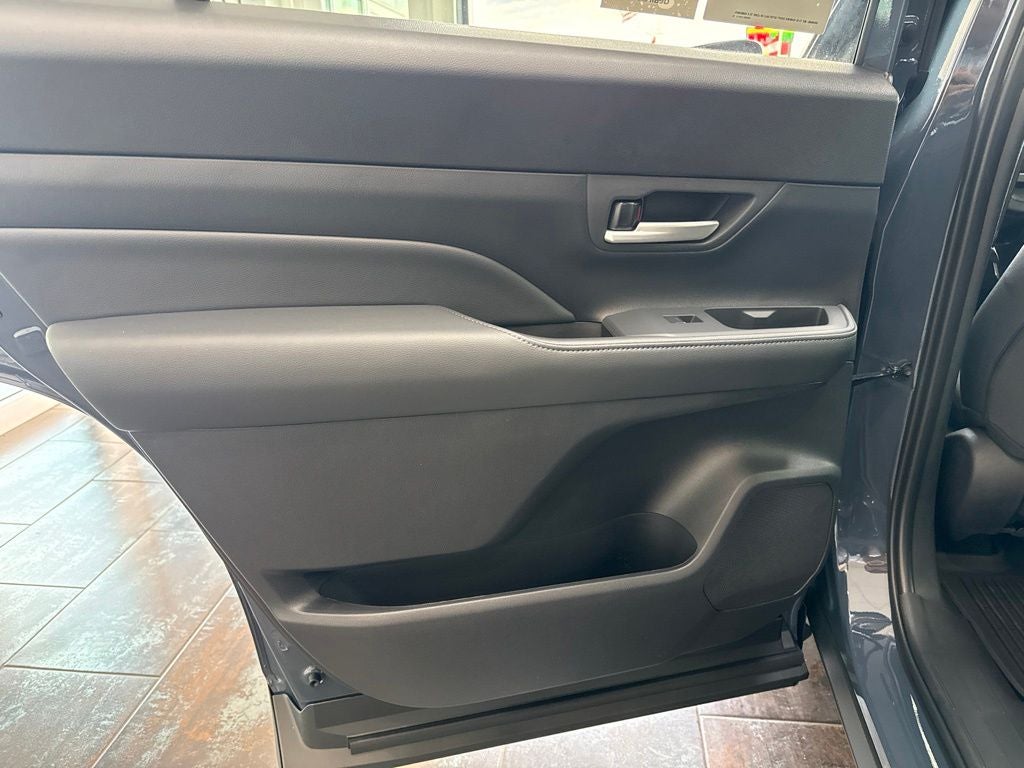 2026 Toyota Grand Highlander LE