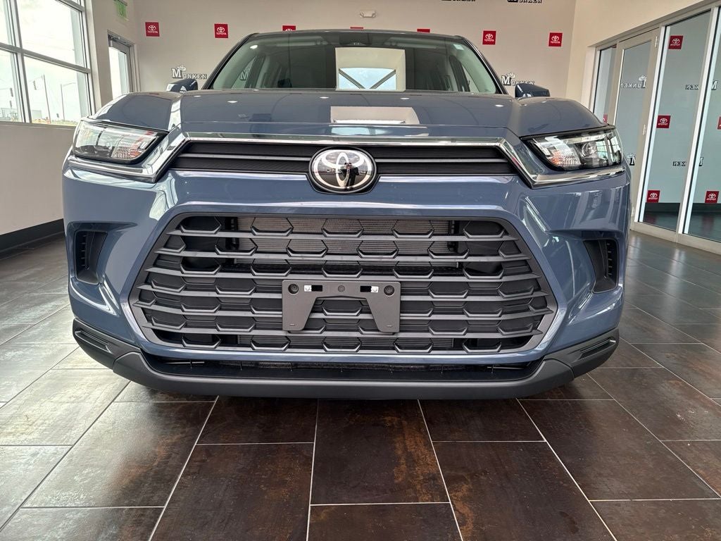 2026 Toyota Grand Highlander LE