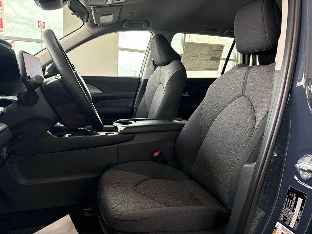 2026 Toyota Grand Highlander LE