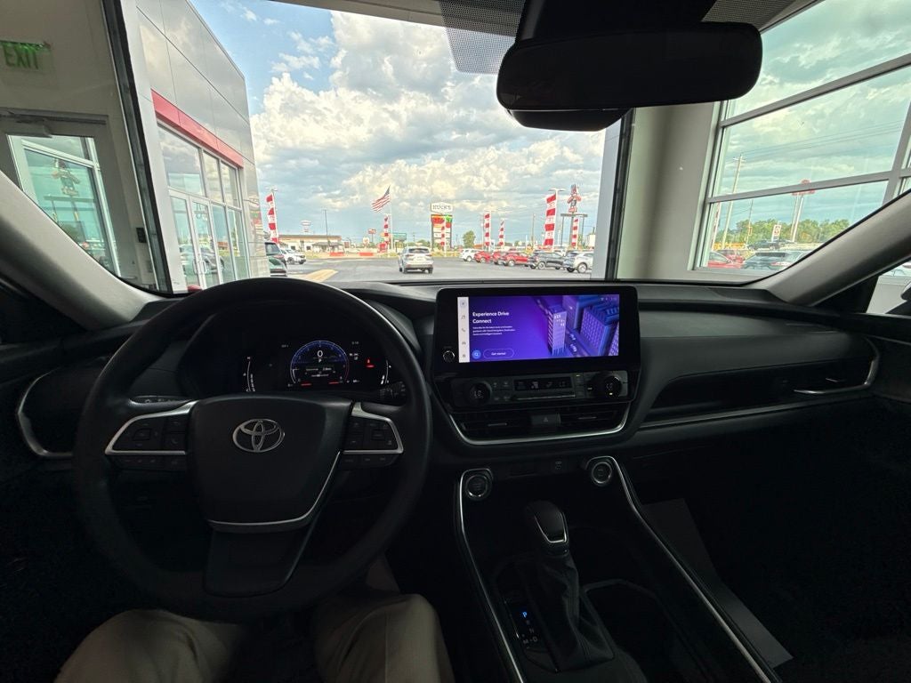 2026 Toyota Grand Highlander LE