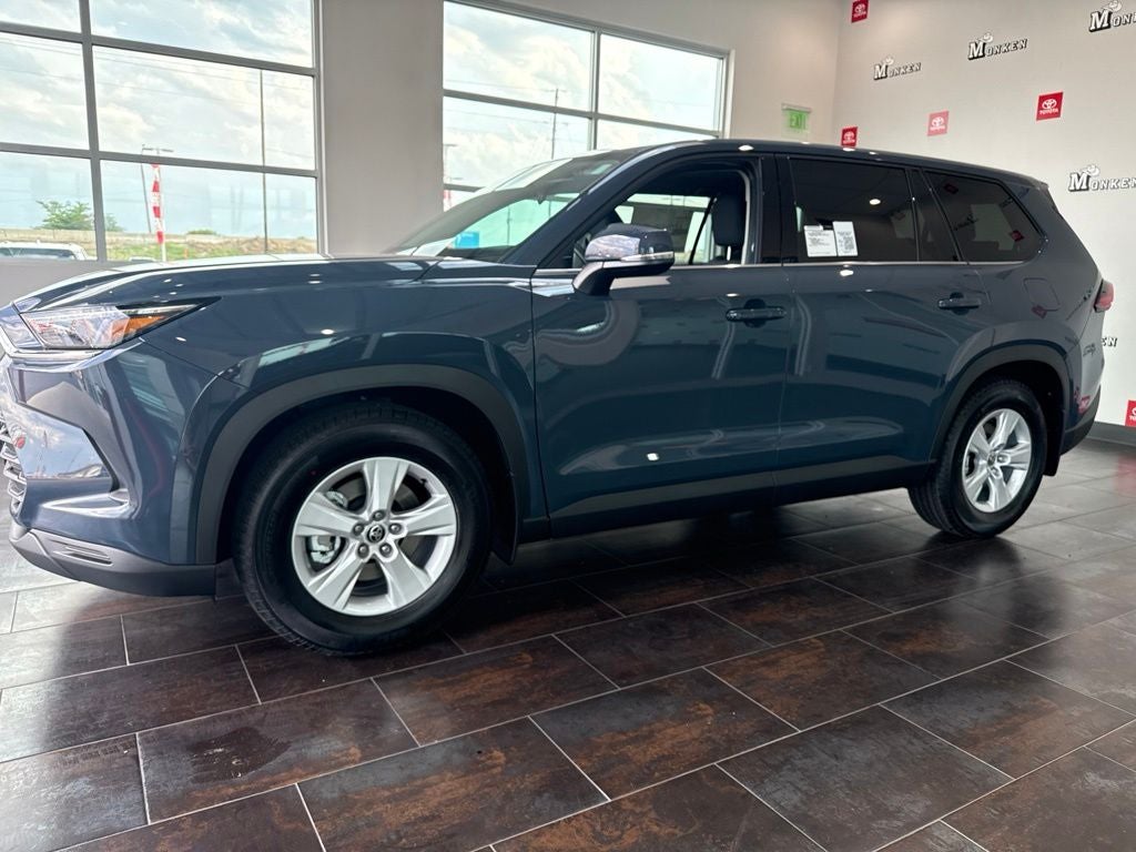 2026 Toyota Grand Highlander LE