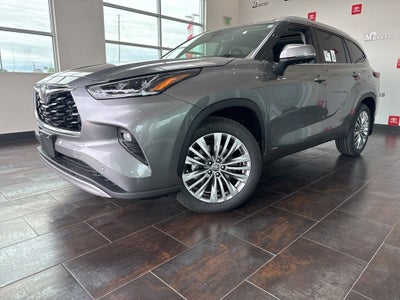 2026 Toyota Highlander Hybrid Platinum